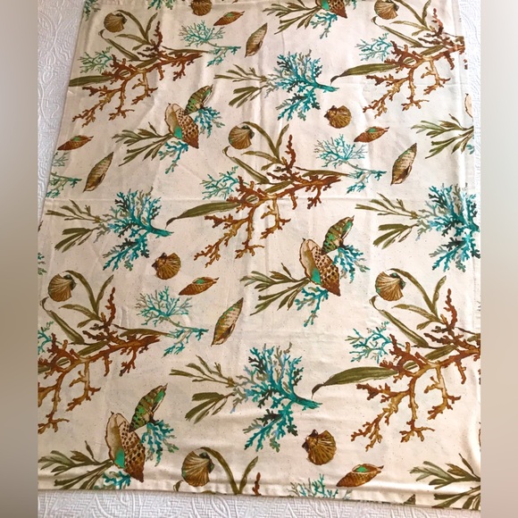 Waverly Coral Shell Small Tablecloth - Picture 1 of 5